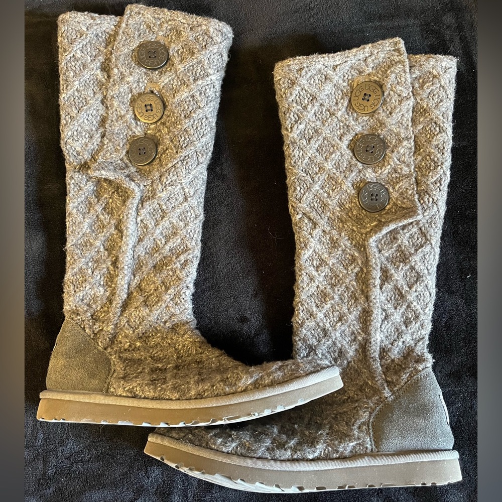 UGG Australia Lattice Cardy Boots - Picture 3 of 16